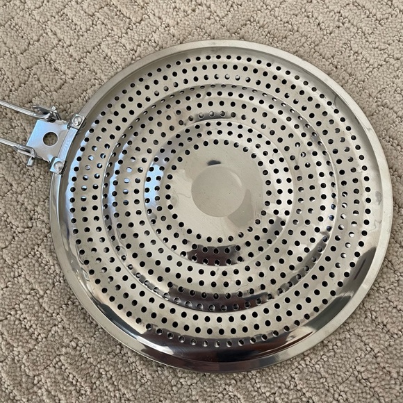 HIC Harold Import 8.25” Kitchen Heat Diffuser - Picture 2 of 5